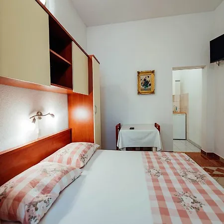 Pezo - Tina 1 Baška Voda